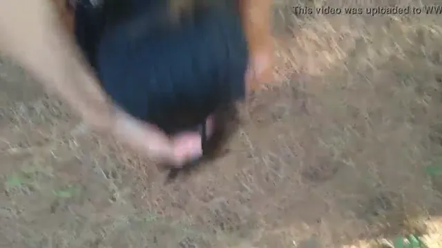 Sexy Desi Girl Gives Perfect Jungle Blowjob to BF
