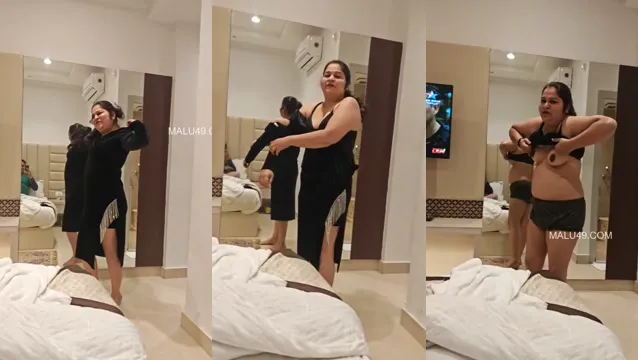 Watch Desi Wife Spreads Legs and Shows Wet Pussy to Hubby on Camera full viral video leaked