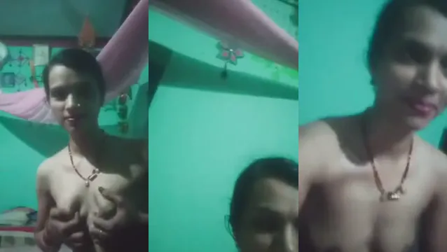 Watch Slim Village Bhabhi Fully Nude Strip Tease for Desi BF in HD full viral video leaked