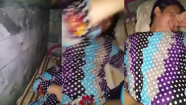 Pakistanlı Kız Arkadaşı Erkek Arkadaşından İçinde Sıçamakta