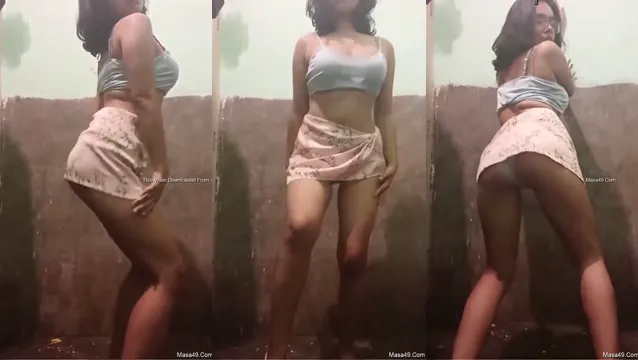 Desi Girl Uma's Wild Nude Blowjob and Fucking Part 2