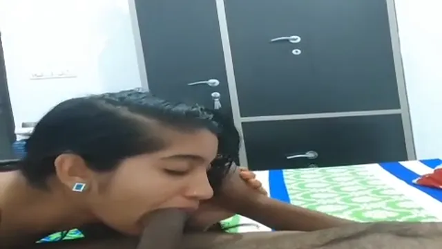 Bangladeshi Girlfriend Giving Boyfriend Mind-Blowing Blowjob