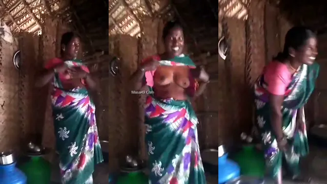 Viral Video Tamil Hustrun Flashar sina Nudda Bröst och Fittor