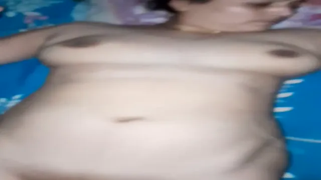 Watch Indian Wife Gets Pounded by Husband in Wild Bedroom Fuck full viral video leaked