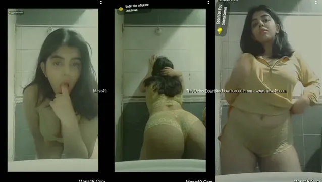 Horny Paki Girl Fingering Herself in Her Bedroom