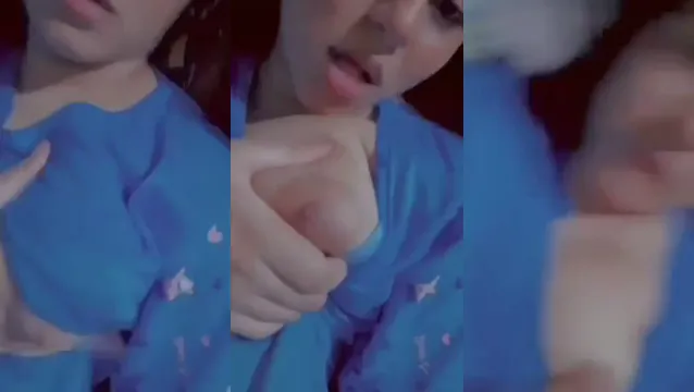 Watch 달콤한 유방과 비소를 만지는 뜨거운 데시 소녀의 바이럴 비디오 full viral video leaked