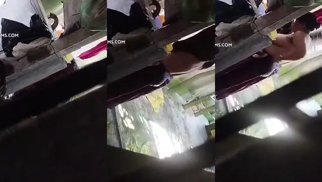 Watch 印度婆婆在浴室自慰被拍摄！ full viral video leaked