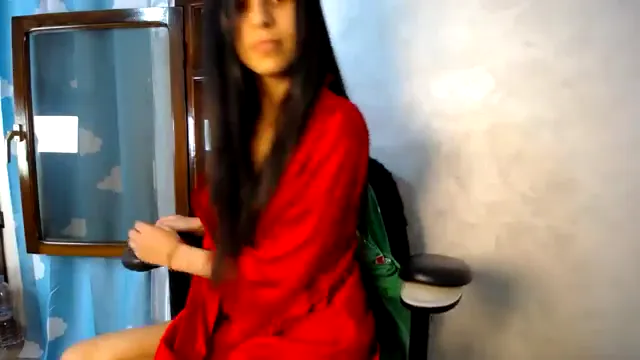 Desi Girl Strips Nude Live for BF in Sizzling XXX Stream