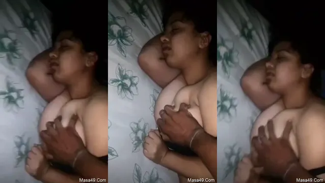 Watch Ragazza Desi Dorme Premendo i Seni Sensualmente a Letto full viral video leaked