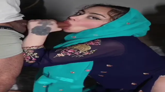 Sister-in-law Blowjob and Brother-in-law Doggy Style - Indian Incest Sex