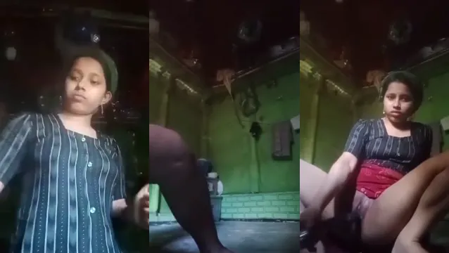 Watch Viral Dehati Girl Masturbates with Torch Light in Dark Room full viral video leaked
