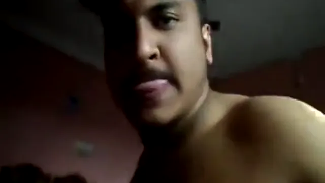 Indian Boyfriend Eats Chubby Girlfriend's Juicy Pussy