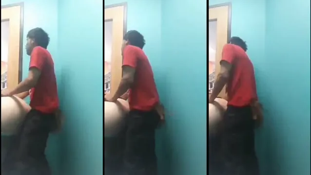 Mãe MILF Desi Deixa Valentões Foder Seu Cu Firme para Vingança do Filho