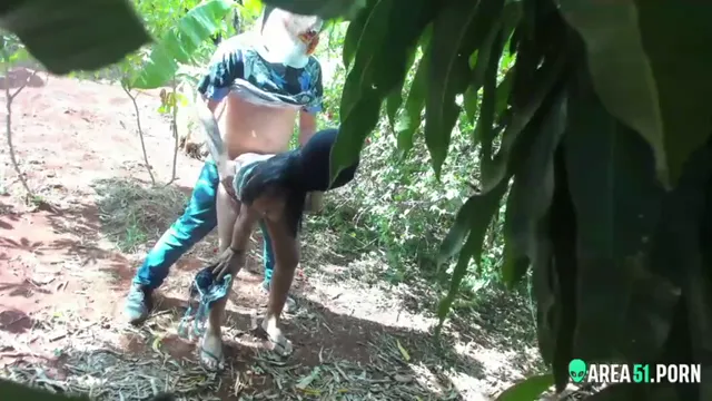 Cô Bé Kerala Dã Tinh Trong Rừng Với Bạn Trai Trong Cuộc Tình Mễ Điên Cuồng