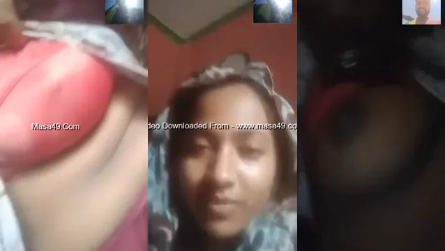 Desi Wife Flashes Boobs in Public Tease Video